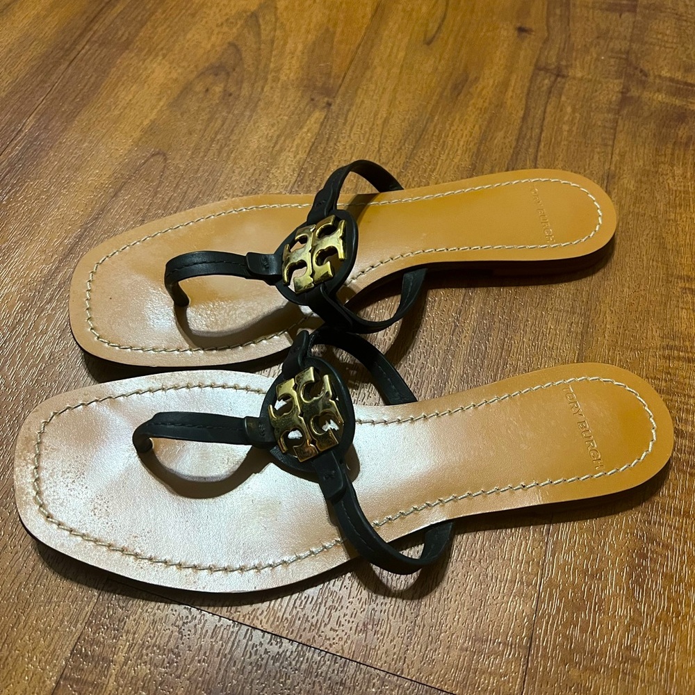 Sandalias